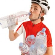 Idratazione in bicicletta: cosa bere e come